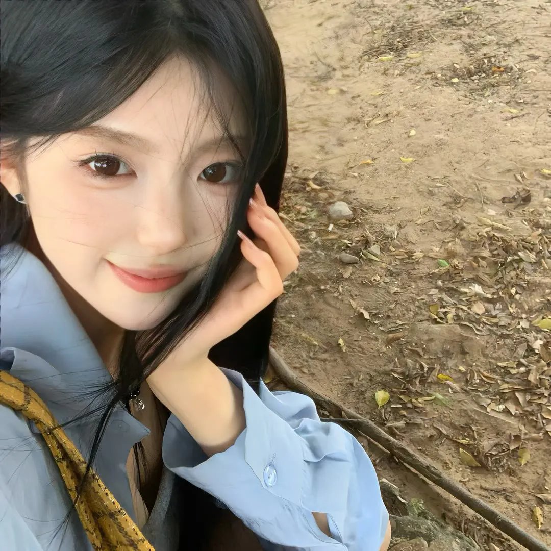 灵婴海报